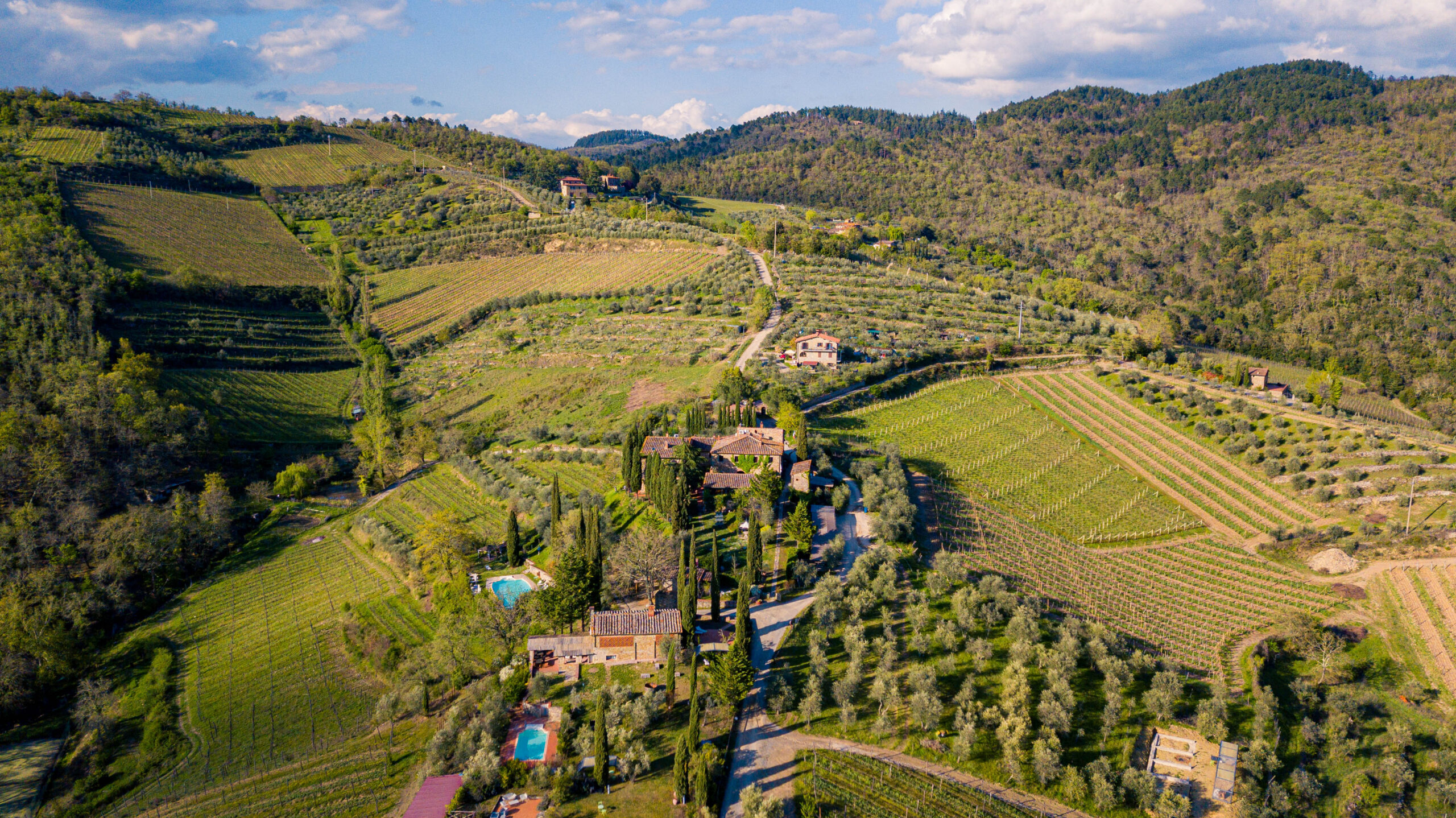 Borgo Casa al Vento_tuscany_wedding_venue_drone 1