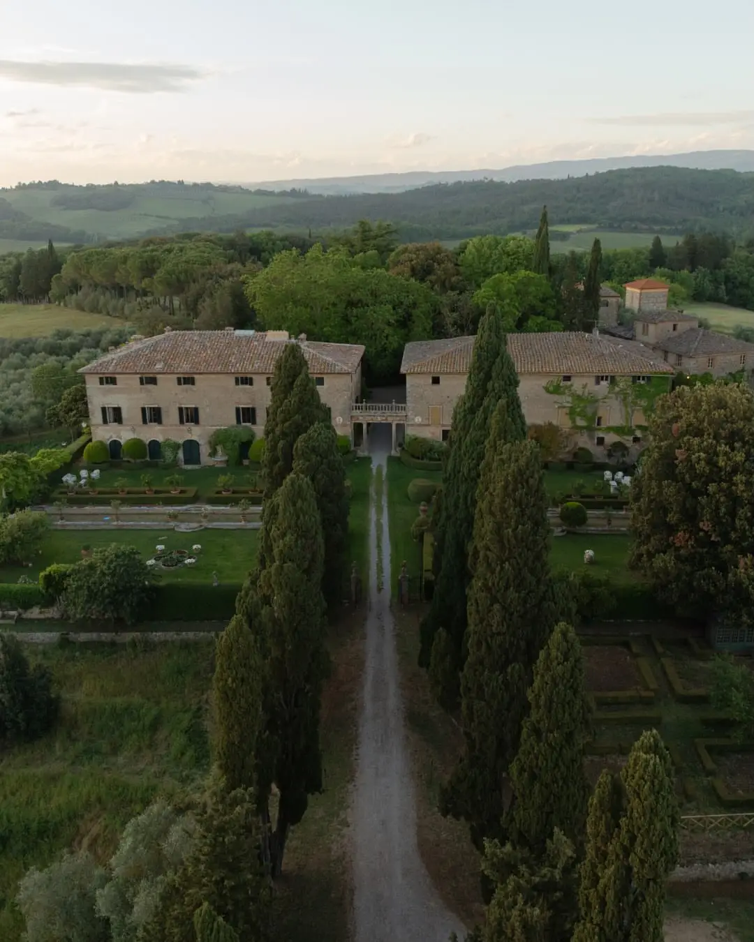 Borgo Stomennano tuscany wedding venue s and m weddings