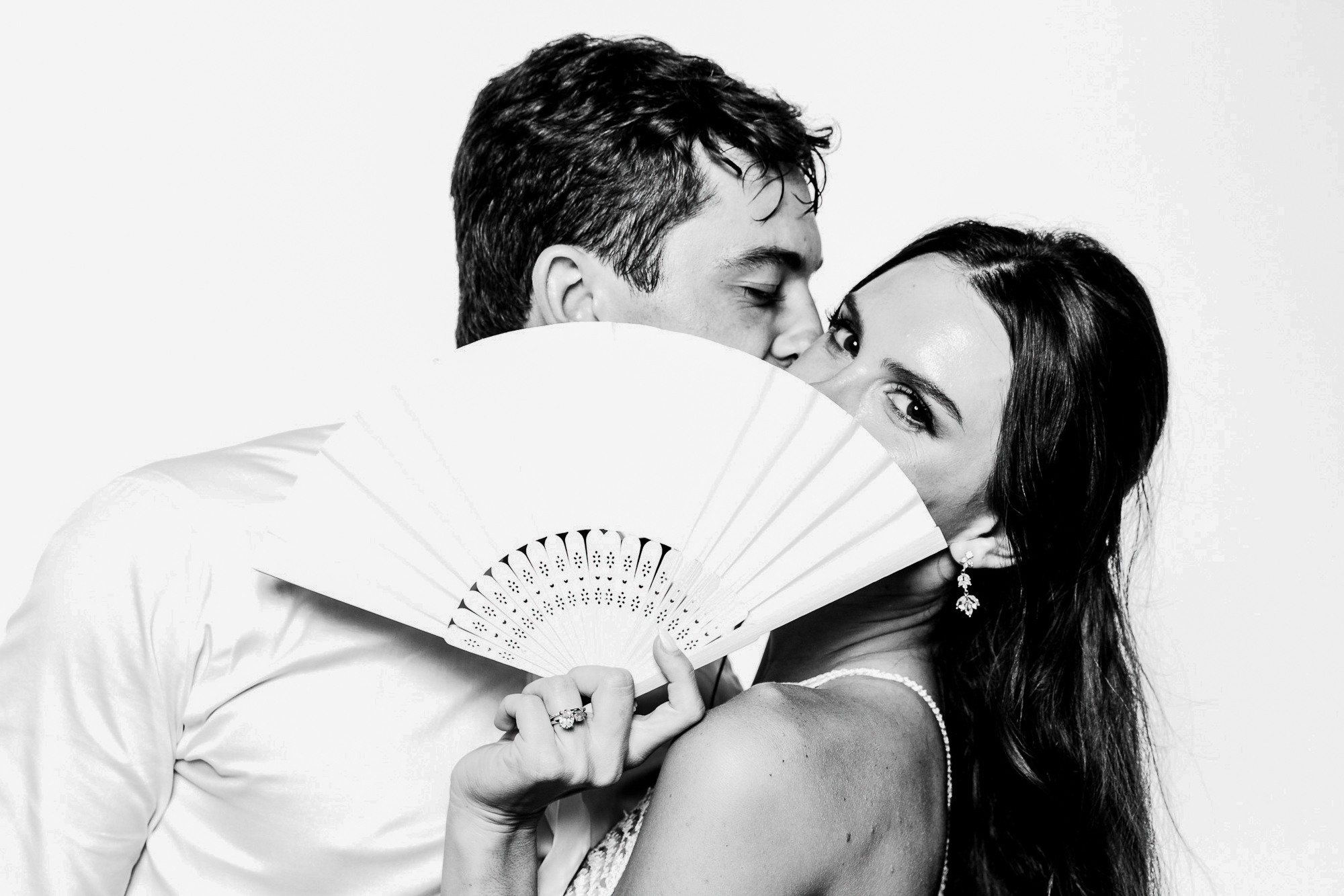 ILWhite Modern Elegant Portraits – Italian Wedding Guest Experience (10)