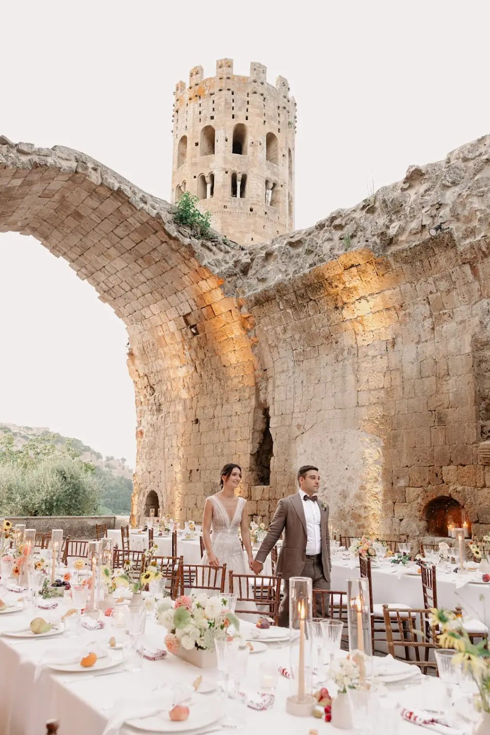 Silvia Melone is a trusted Umbria wedding planner based in Orvieto outdoor wedding dinner