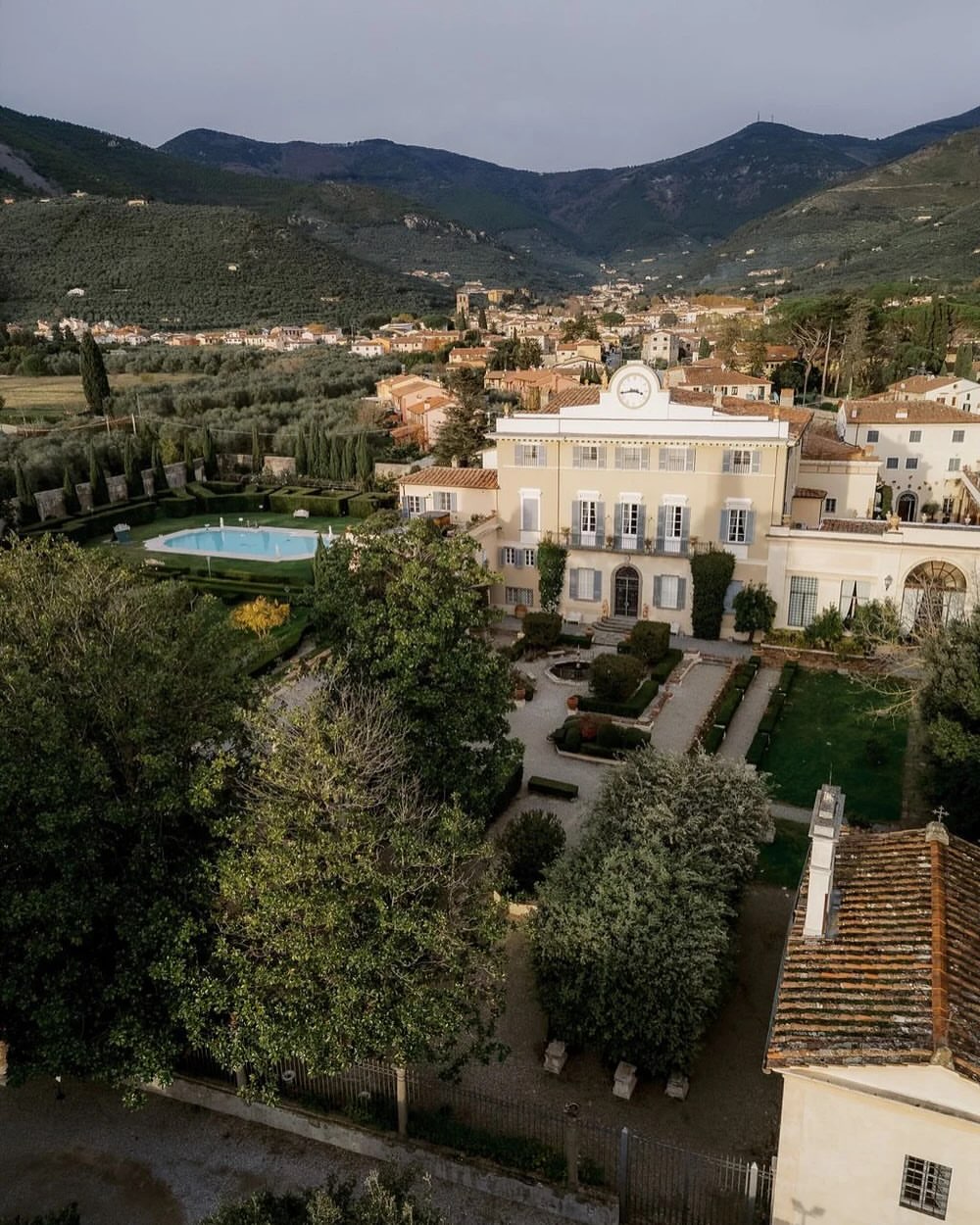 Villa Scorzi Tuscany Wedding Venue LindaNariPhotography