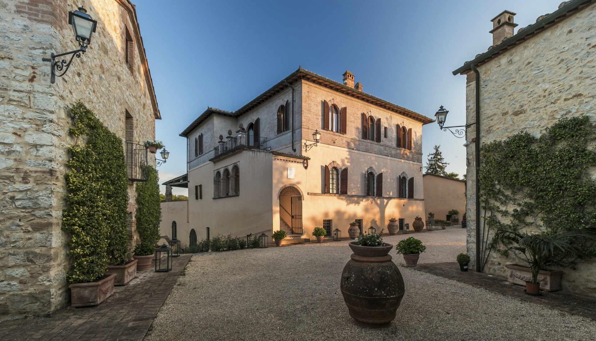 Villa La Collina Tuscany wedding venue