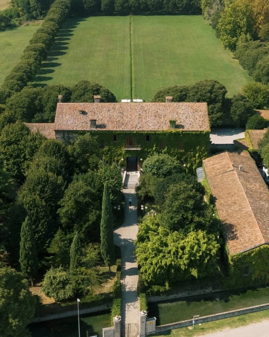 villa_schiarino_lena_lombardy_wedding_venue_Lisa_poggi497591577_1125452499609133_1141508414279917887_n (1)