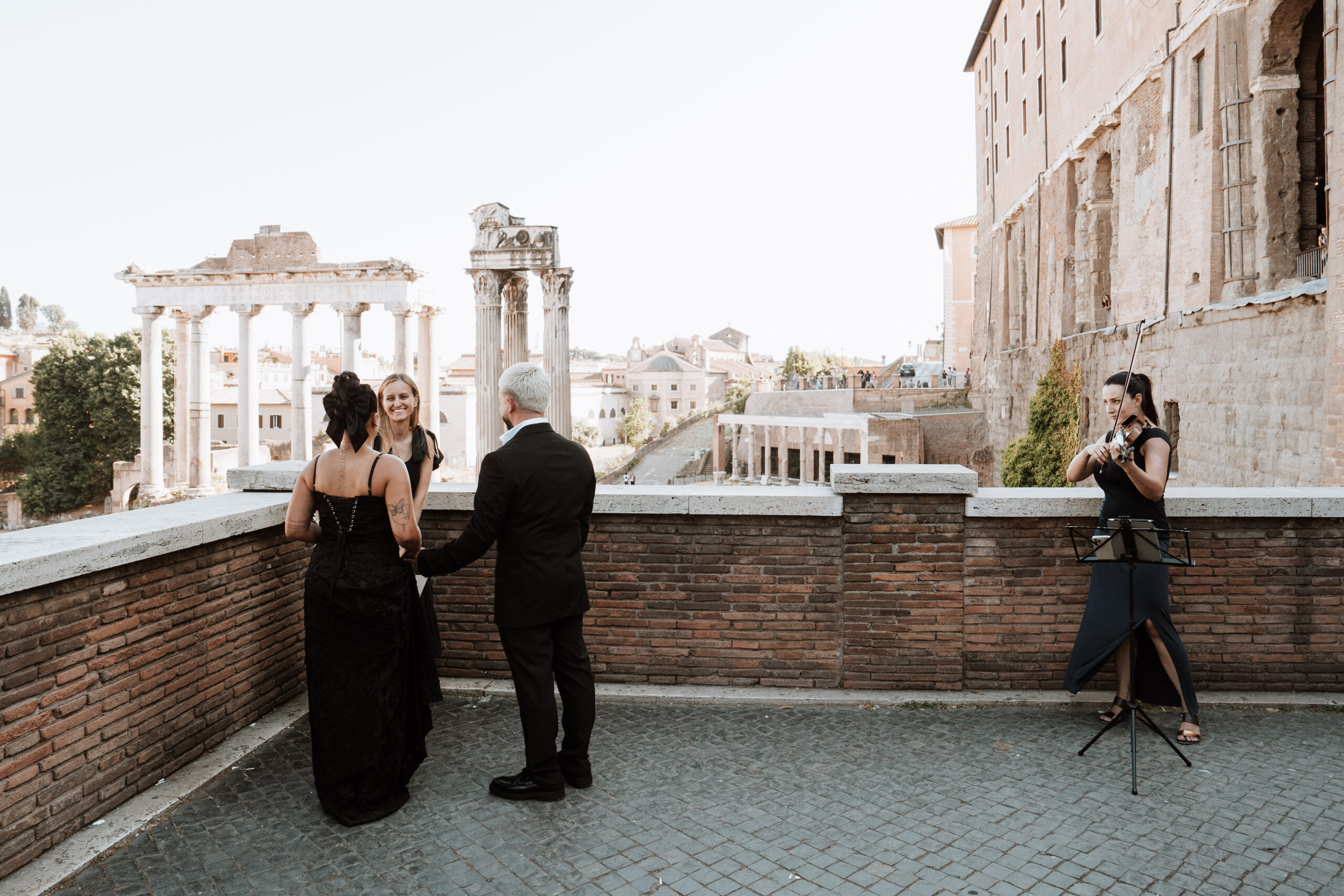 Love and Wine By Ally – Italian Wedding Celebrant