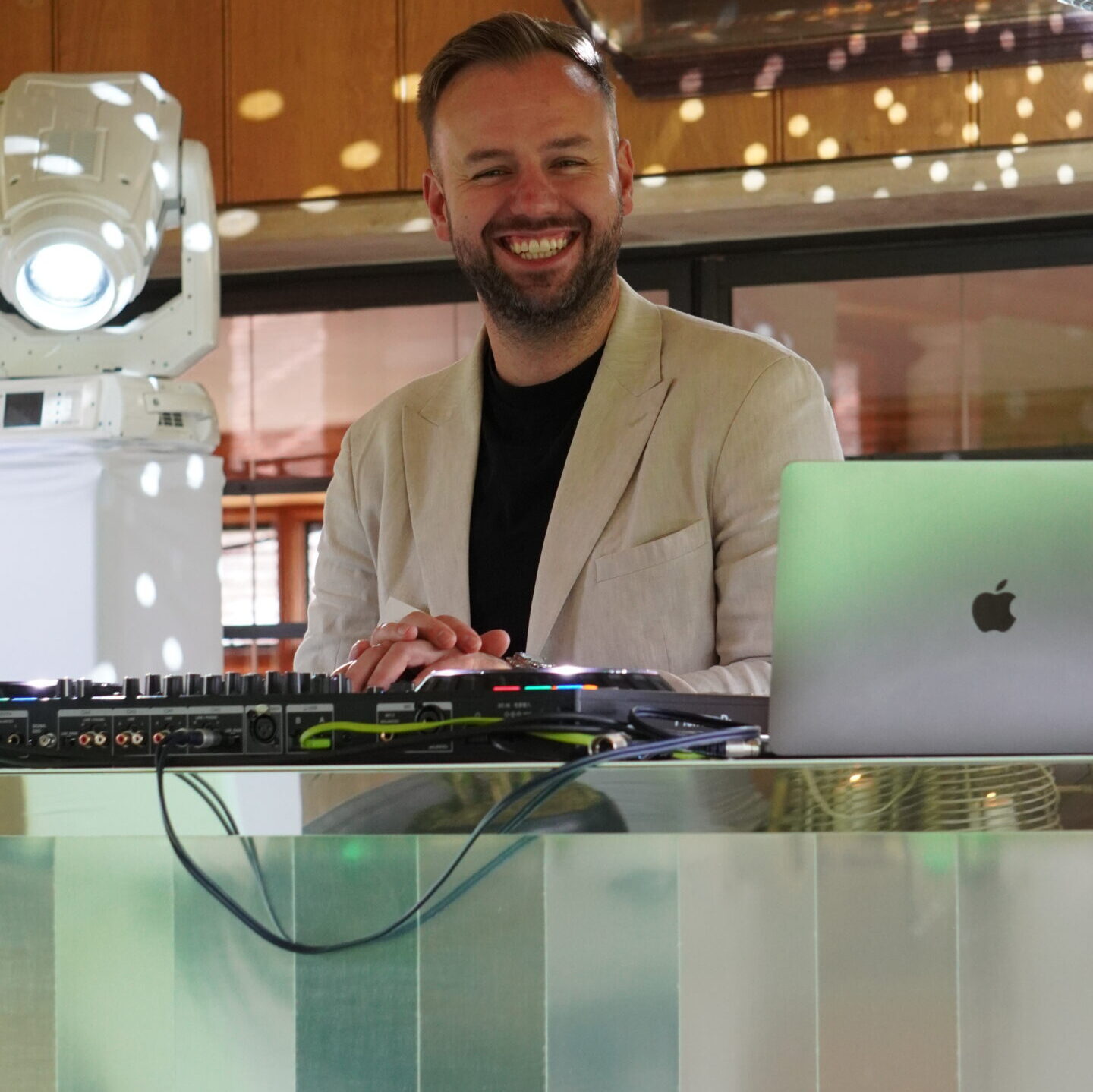 DJ Brad Francis Italy Wedding Musician